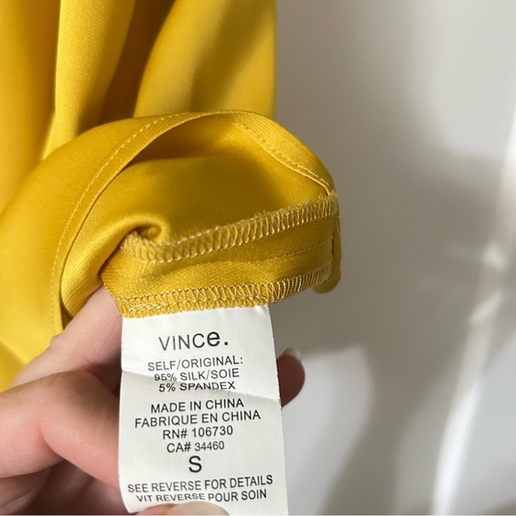 VINCE Silk Yellow Scoop Neck Tank Top - S - Picture 2 of 5